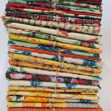 Load image into Gallery viewer, 100% Beeswax Food Wraps (3 Pack)